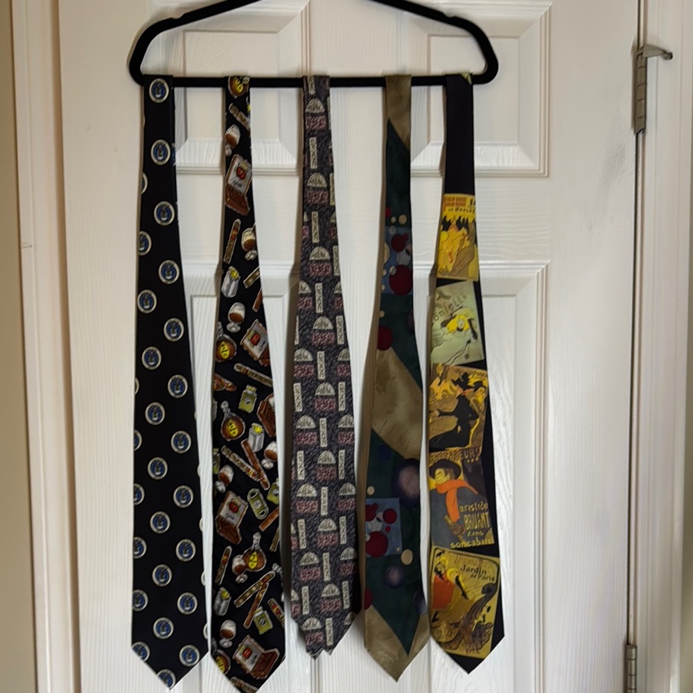 Bundle of Novelty Tie